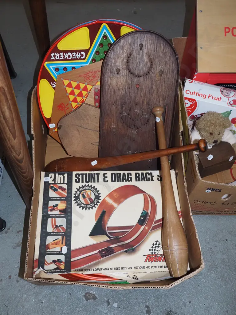 box; various toys, bagatelle game etc Image 1++