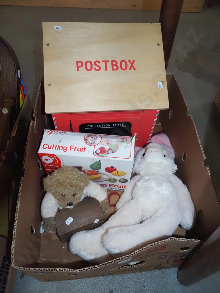box; toy post box, wooden fruit etc Image 1++