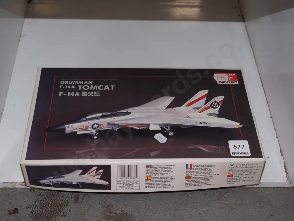 yet to be assembled scale of a Tomcat Image 1++