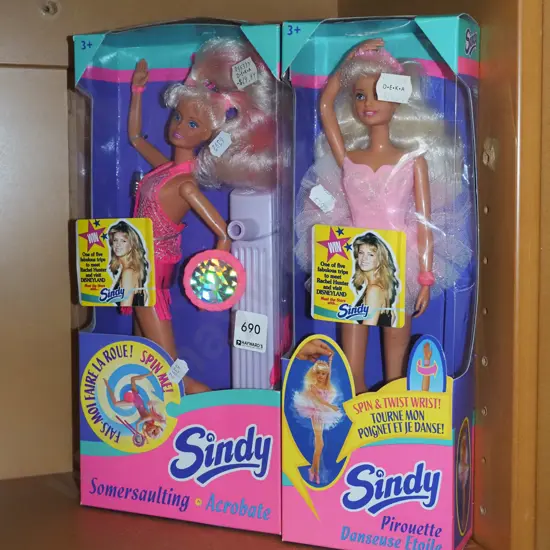 2x boxed Sindy dolls -acrobat, pirouette
