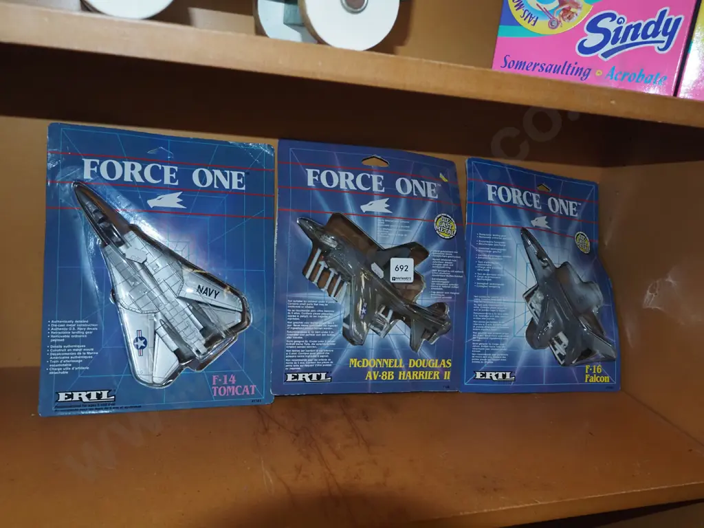 3x carded diecast  Air Force 1 model planes Image 1++