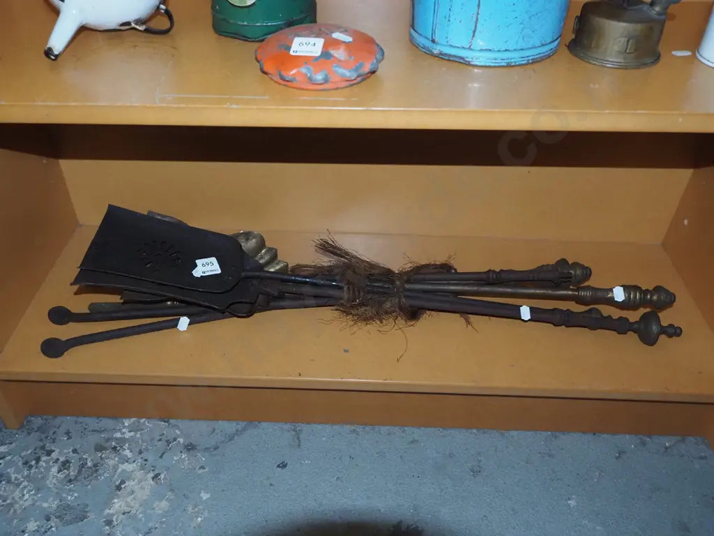 bundle of fireside tools Image 1++