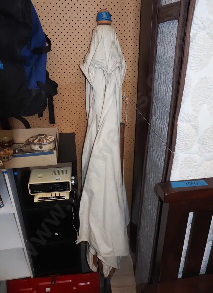 calico sun umbrella Image 1++