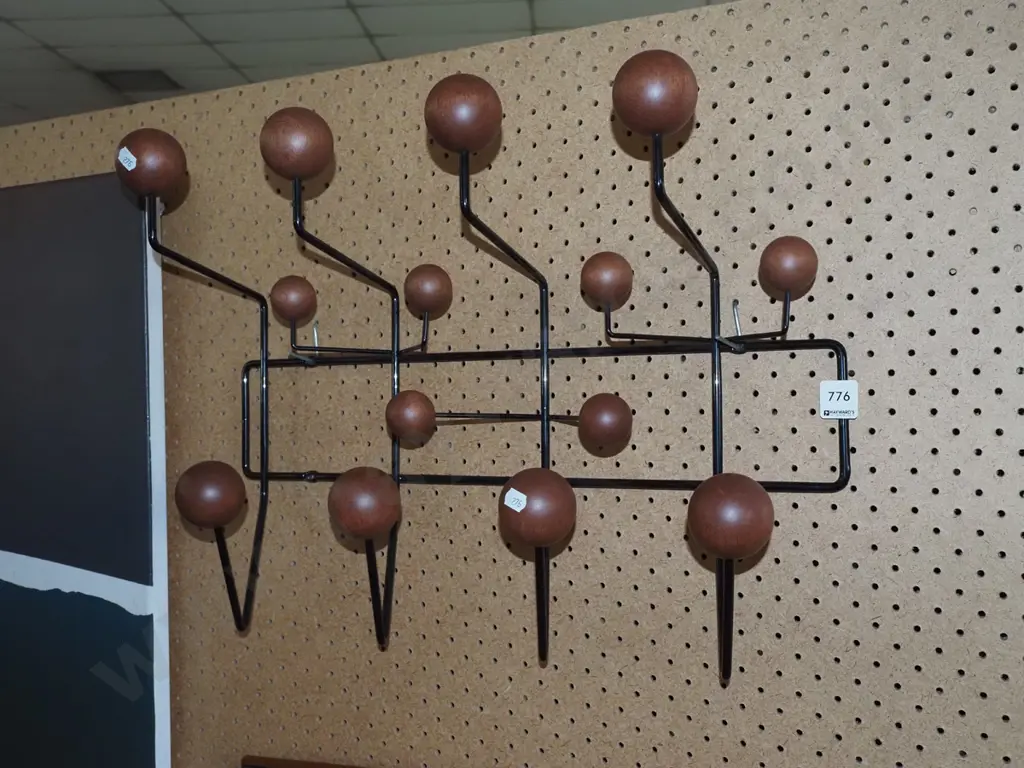reproduction 1950s style coat rack Image 1++
