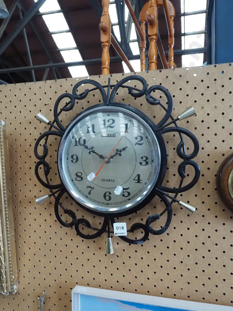 retro Sansui wall clock Image 1++