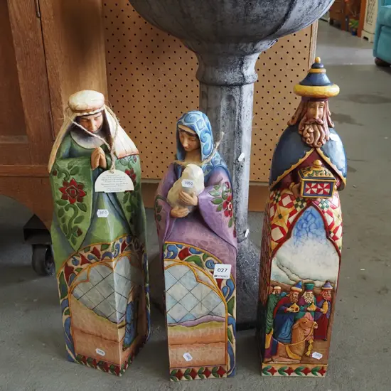 3x carved wooden Christmas figurines H510