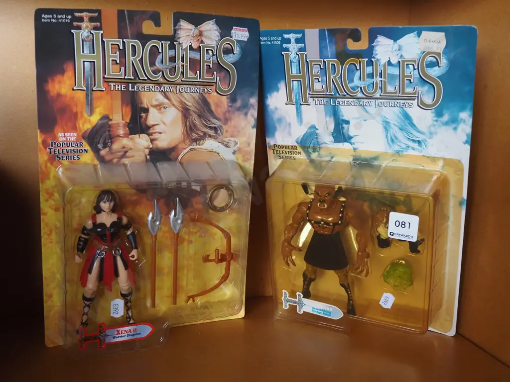 2x carded Hercules figurines - fading to 1 box Image 1++