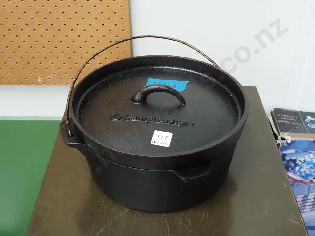 Campmaster dutch oven - good condition Image 1++