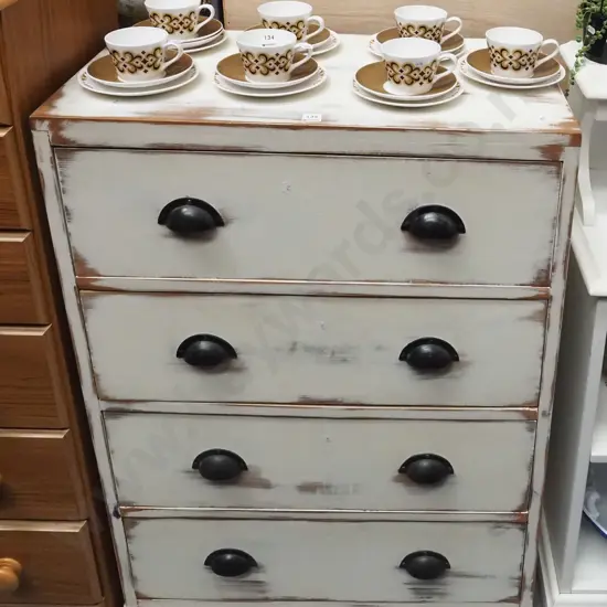 distressed painted 4 drawer chest H1010 W715 D390