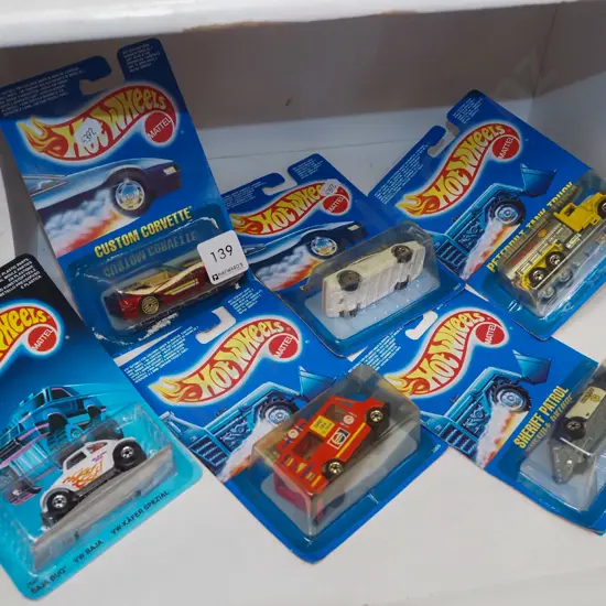 6x carded Hot Wheels vehicles