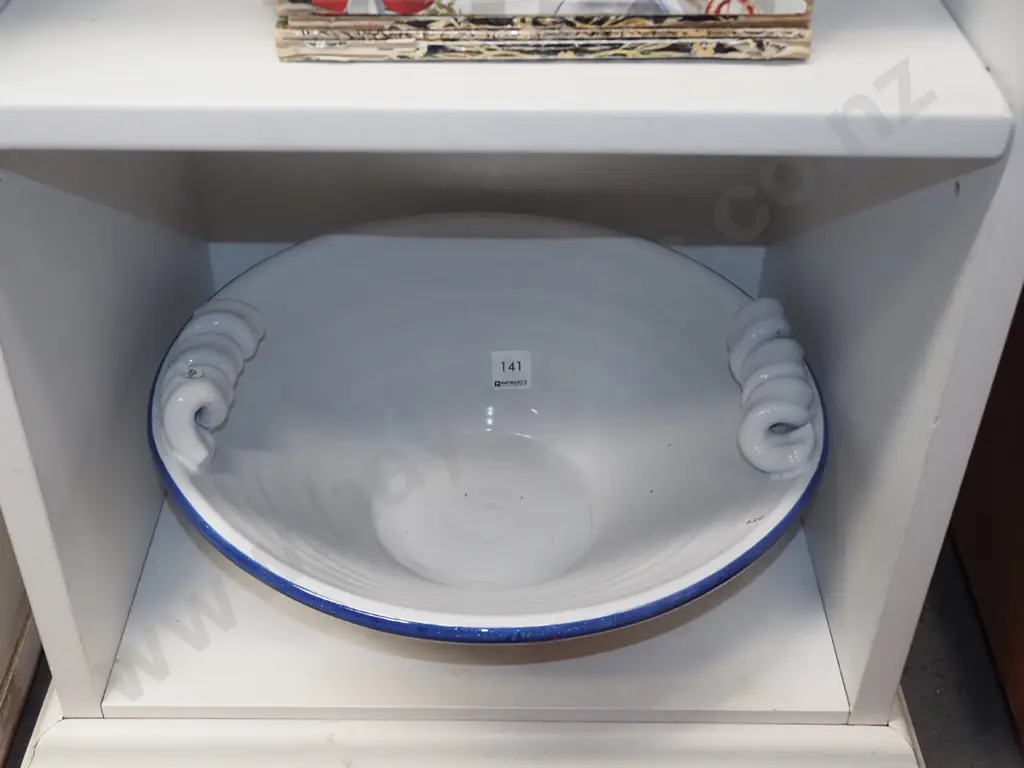 white ceramic fruit bowl Diam360 Image 1++