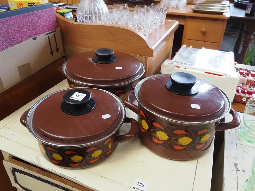 3x retro enamel lidded pots Largest has burn marks inside Image 1++