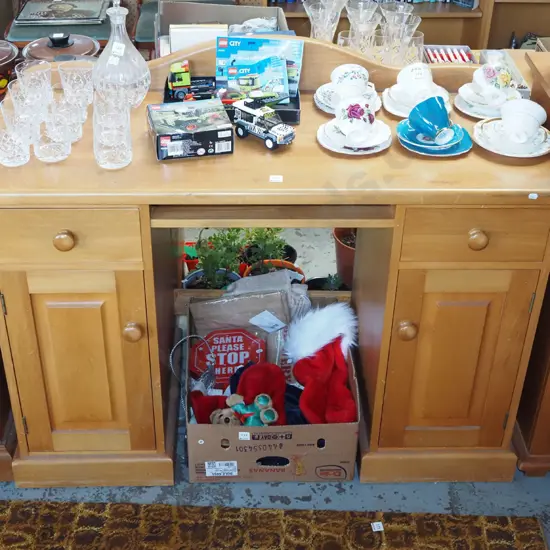 rimu and mdf 2 door 2 drawer study desk H830 W1200 D500