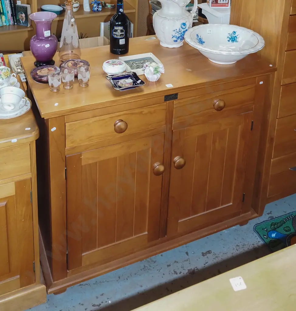 solid pine 2 door 2 drawer Ferngrove sideboard H910 W1060 D510 Image 1++