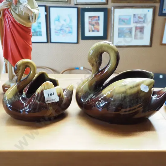 2x Blue Mountain swan vases H150