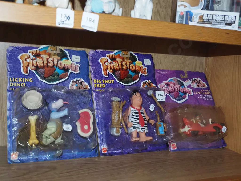 3x Flintstones carded toys Image 1++