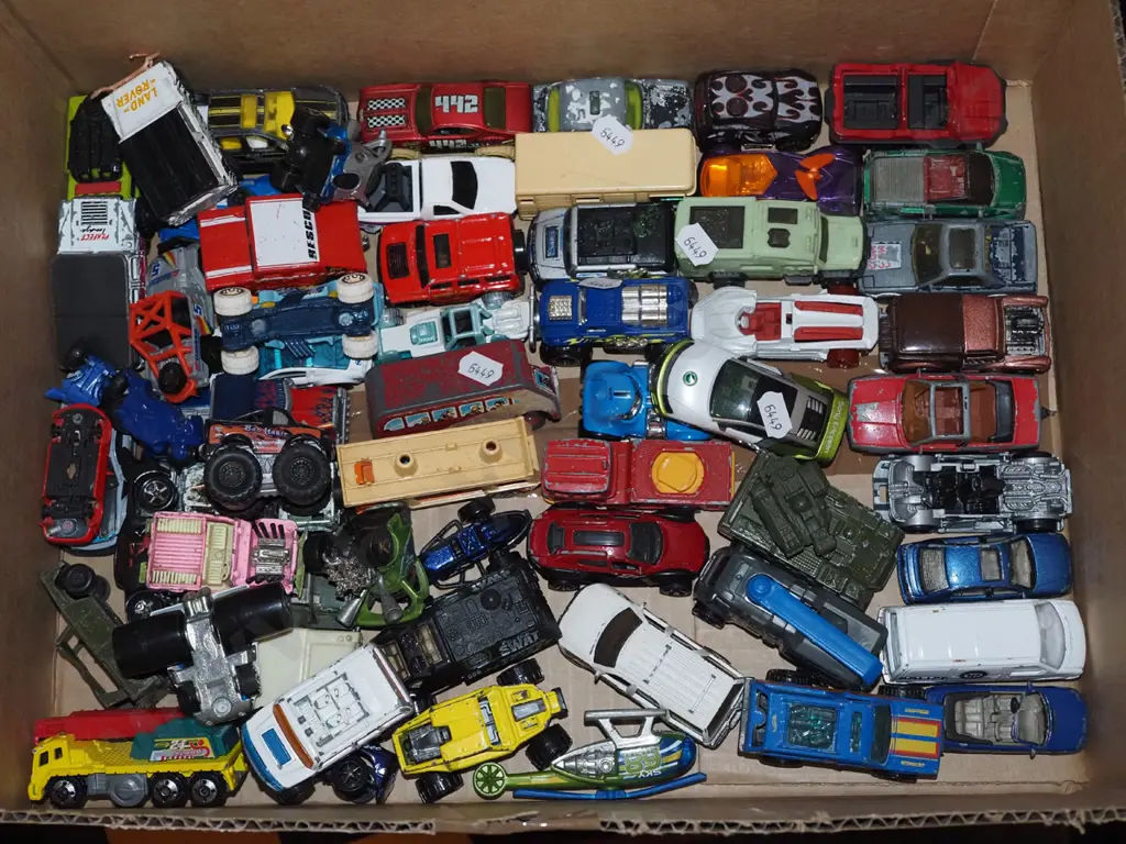 box of model vehicles Image 1++