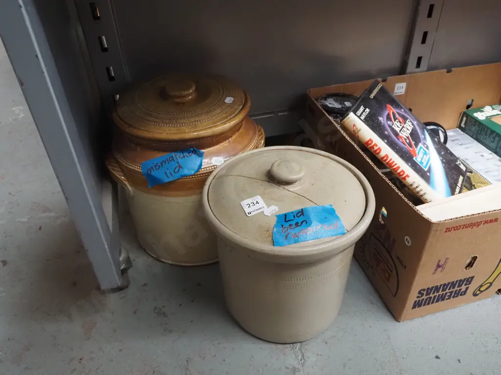 2x stoneware crocks - repair to 1 lid, mistmatched other lid Image 1++