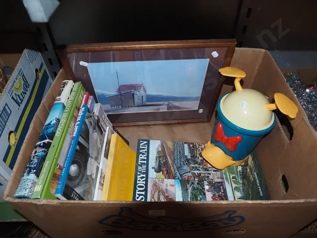 box; small clip top rubbish bin, Grahame Sydney prints Image 1++