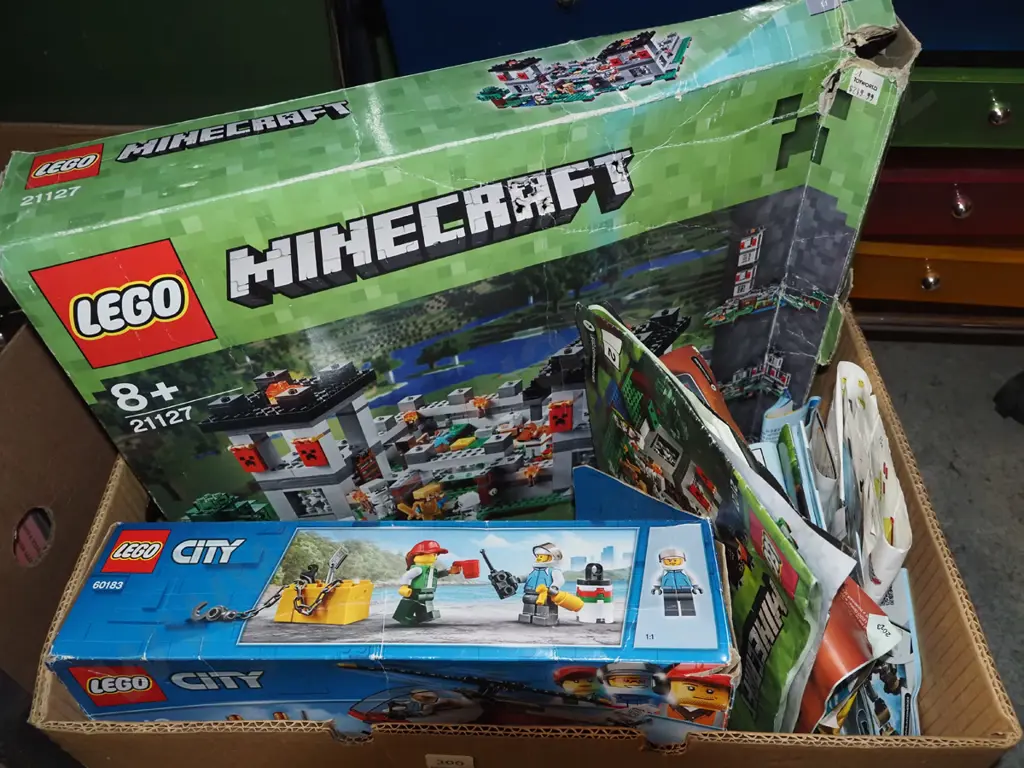 box; Lego helicopter truck kit, Minecraft kit - both maybe incomplete Image 1++