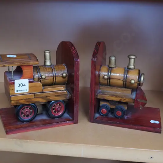 train themed wooden bookends