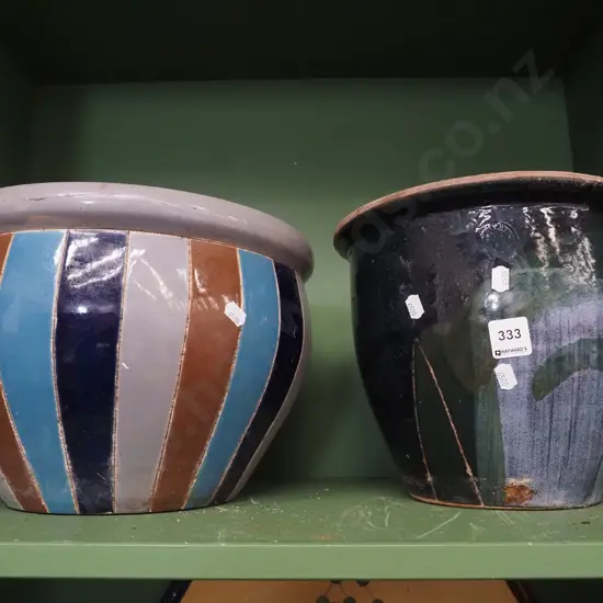 2x glazed garden planters H210