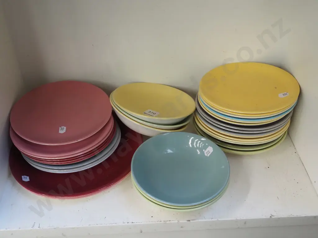 Crown Lynn colour glaze plates, bowls Image 1++