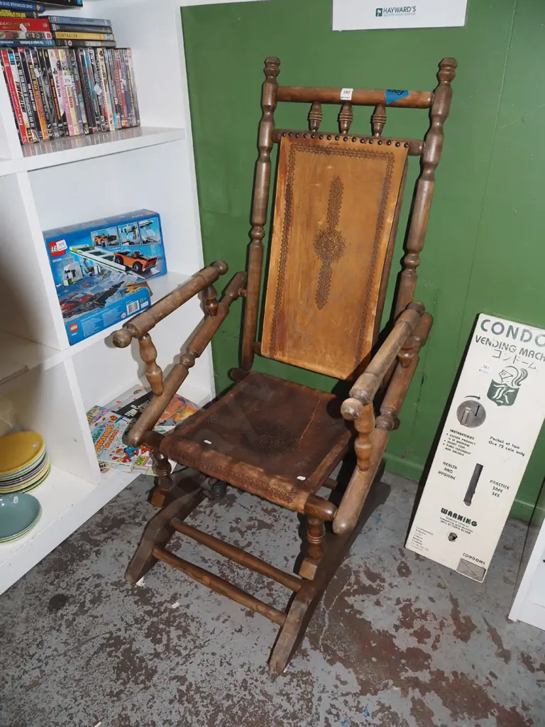 tooled leather Dexter rocking chair Image 1++