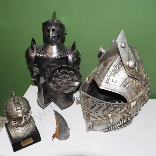 knight themed table lighters, ornaments H310