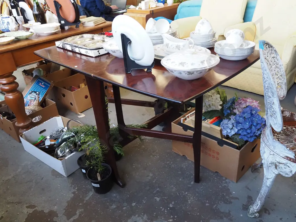 gate leg dropside table H765 W1220 D750 Image 1++