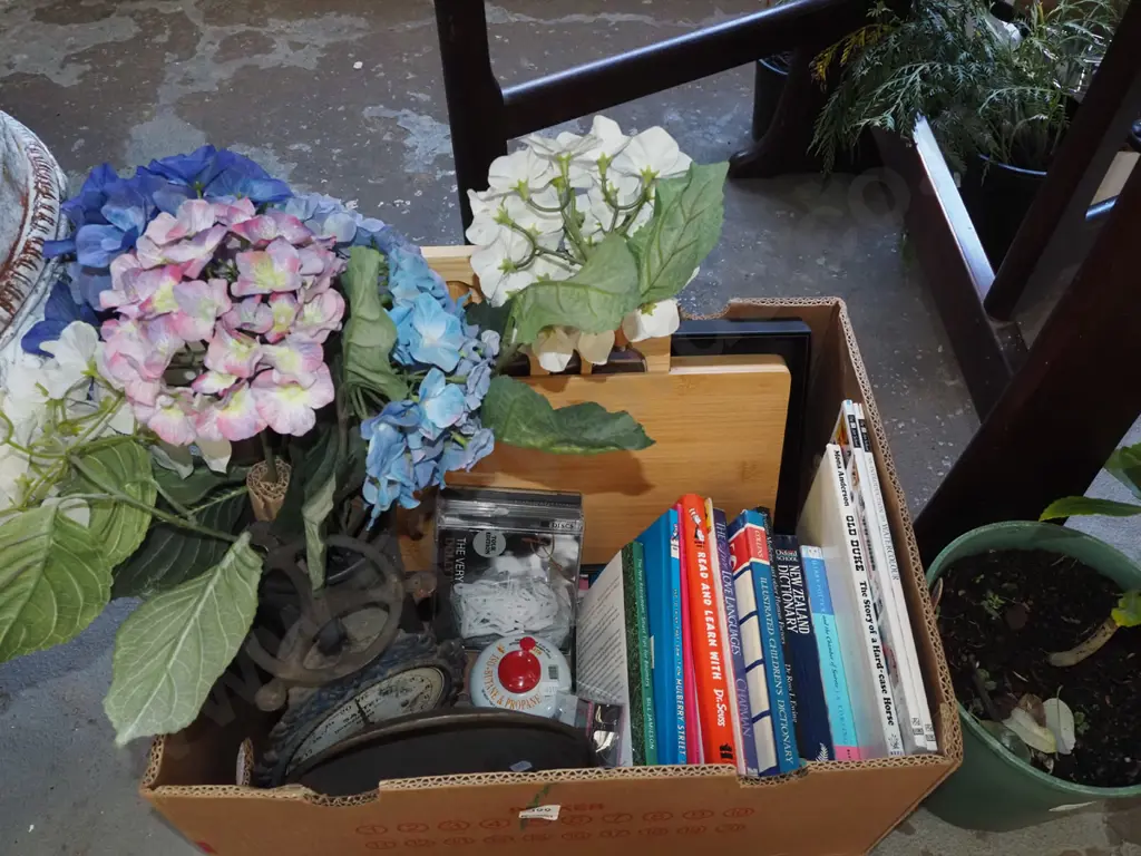 box; faux flowes, vintage scales, cheese board etc Image 1++