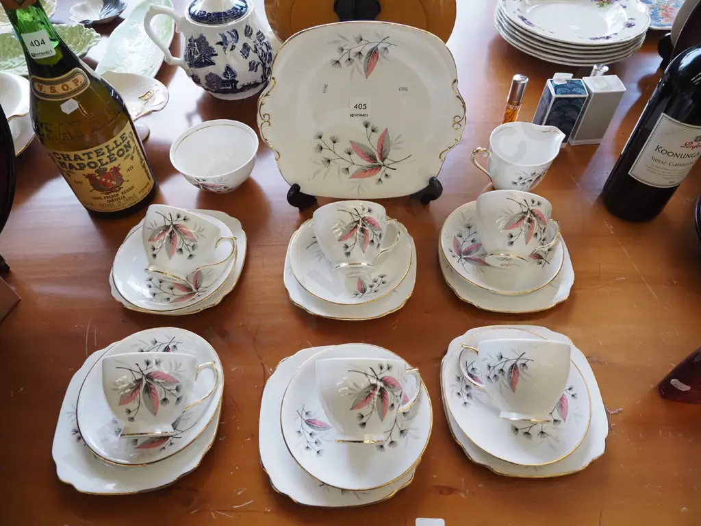 Windsor 21 piece tea set Image 1++