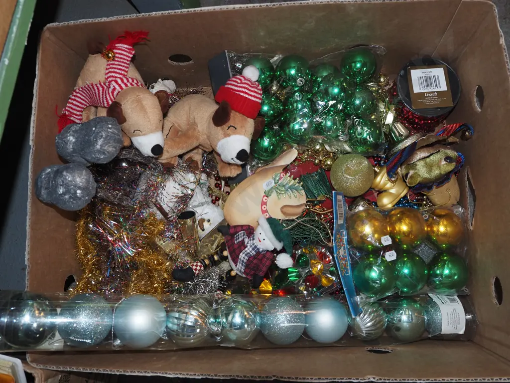 box; Xmas decorations Image 1++