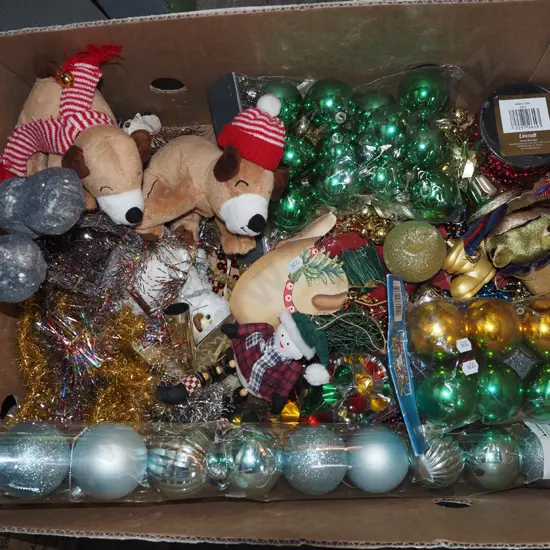 box; Xmas decorations