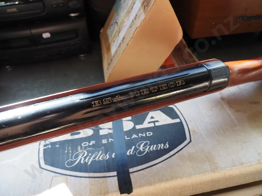 BSA air pistol - some pellets in office Image 1++