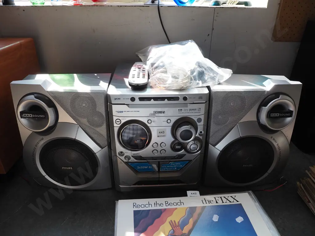 Philips stereo system; CD, tuner Image 1++