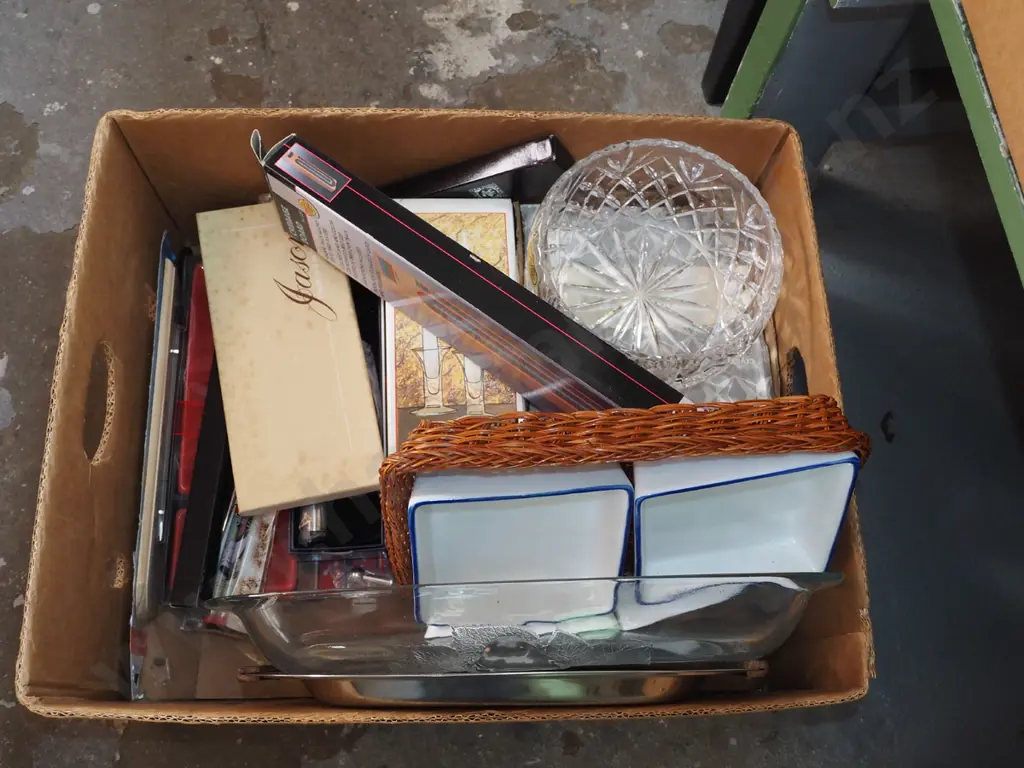 box; cribbage board, cut crystal bowl, candlesticks etc Image 1++