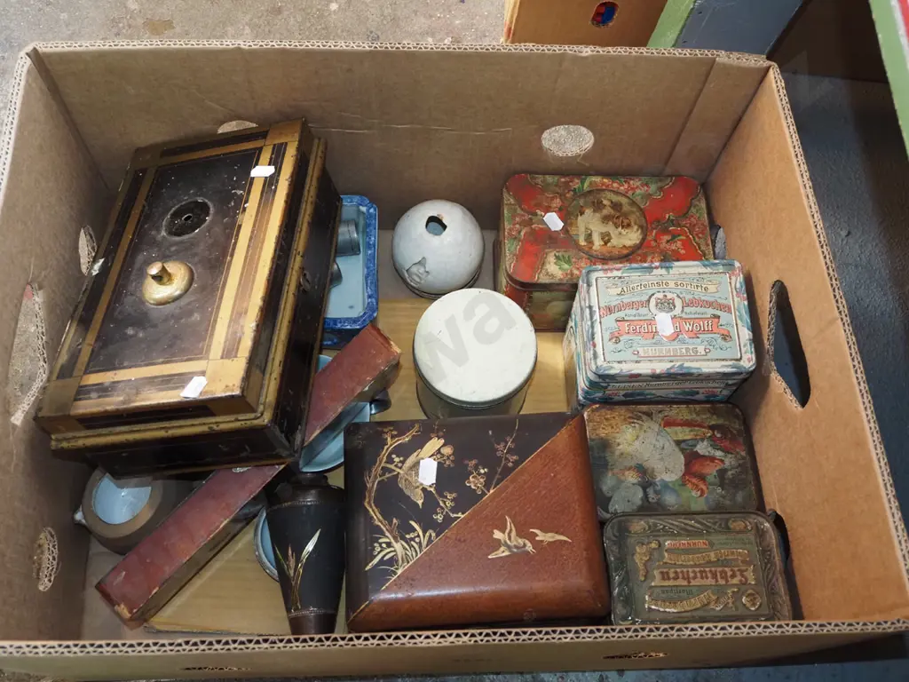 box; vintage tins, Asian dishes, lacquer box etc Image 1++