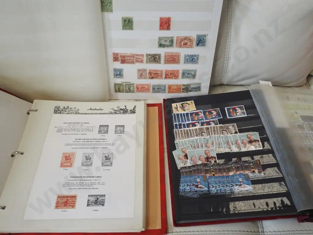 3x stamp albums Image 1++
