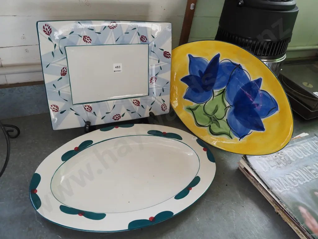 3x Temuka serving dishes Largest L445 Image 1++