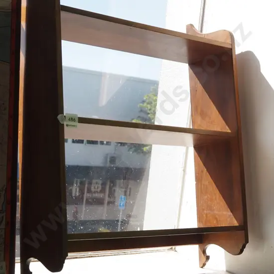 small rimu wall mount shelves H570