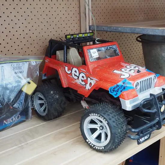 remote control model jeep - working
