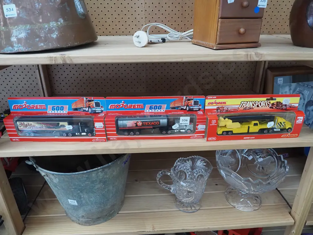 3x carded toy trucks Image 1++