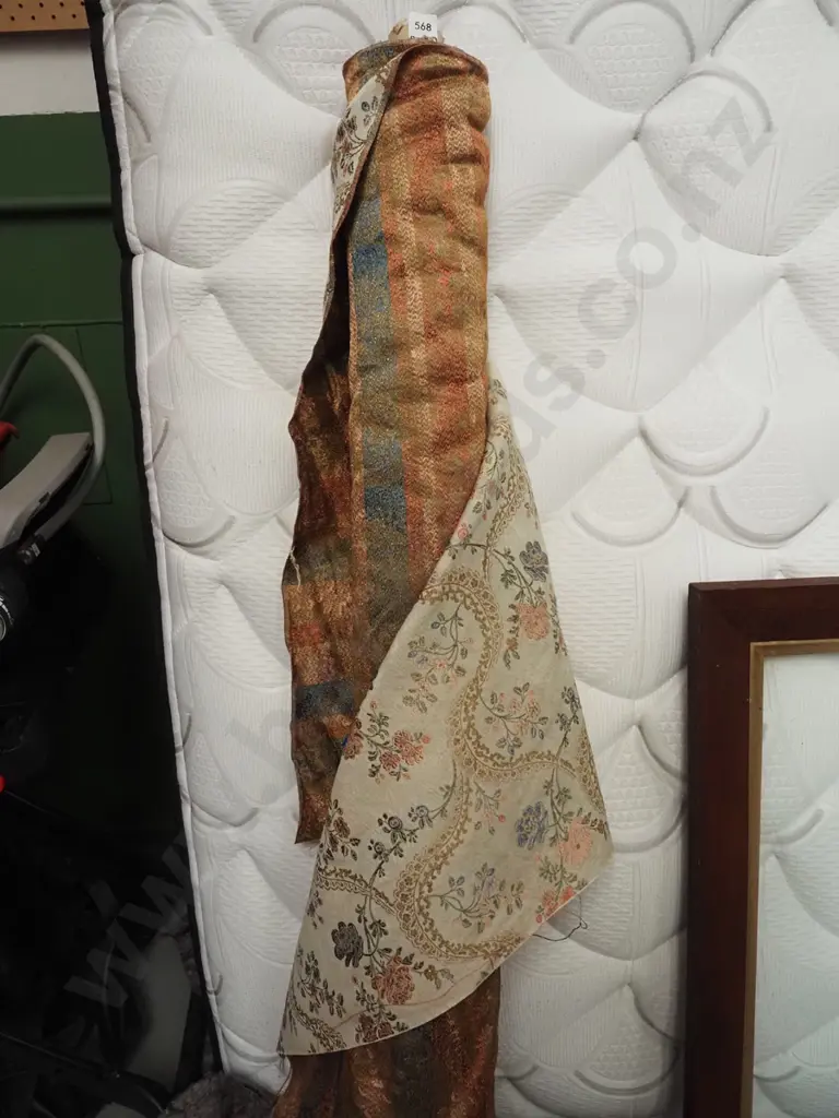 bolt of floral fabric Image 1++