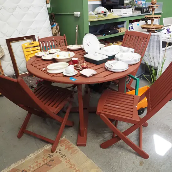 painted hardwood outdoor circular patio  table - 4 chairs - 1 needs new bolt