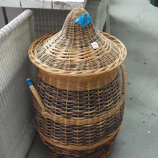 lidded cane laundry hamper H780