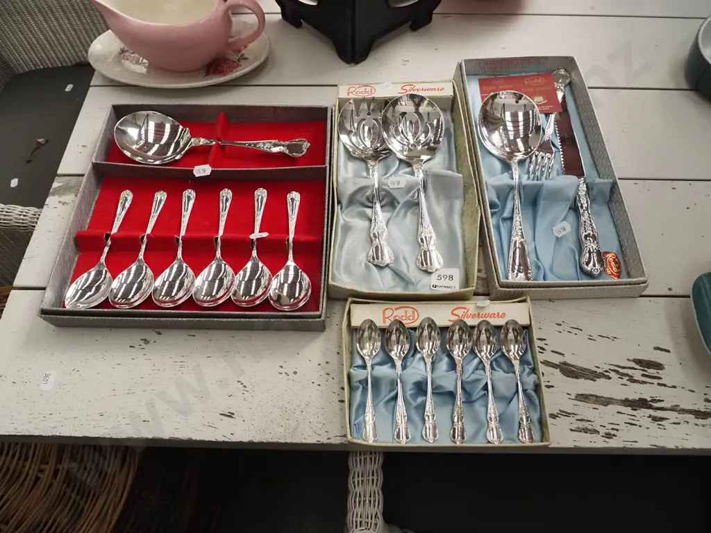 cased Rodd cutlery Image 1++