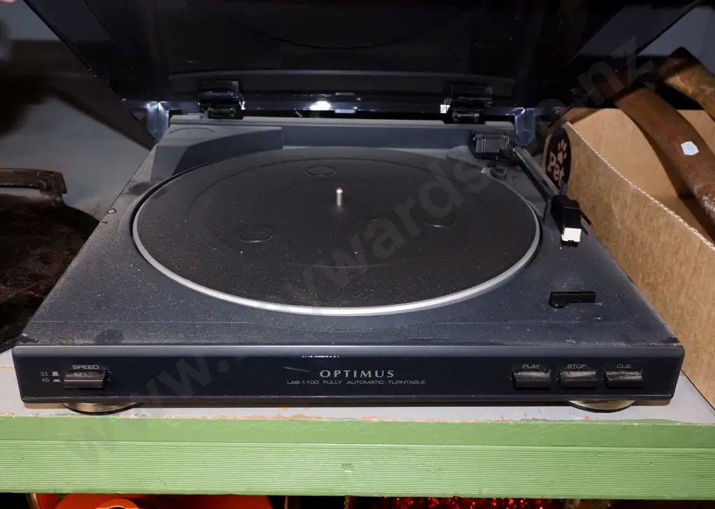 Optimus turntable Image 1++