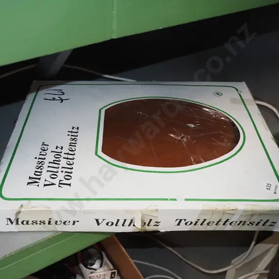 as new boxed wooden toilet seat