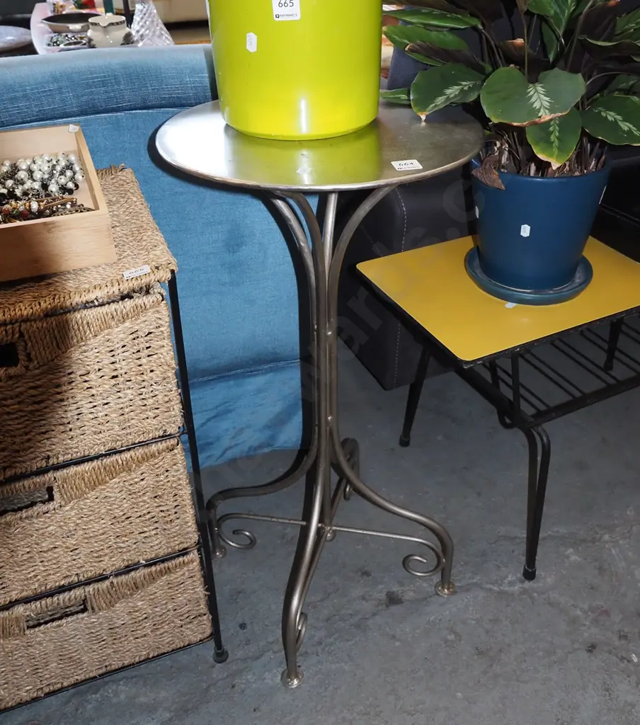 metal jardiniere stand H720 Image 1++